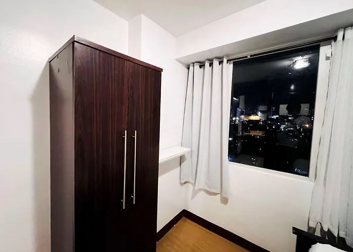 Citispace 1br Condotel At Ridgewood Towers Near Bgc Airport #rw12a