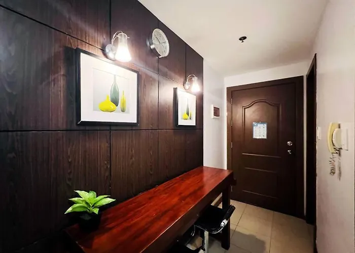 Citispace 1br Condotel At Ridgewood Towers Near Bgc Airport #rw12a * Manila