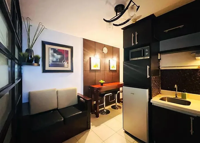 Citispace 1br Condotel At Ridgewood Towers Near Bgc Airport #rw12a *